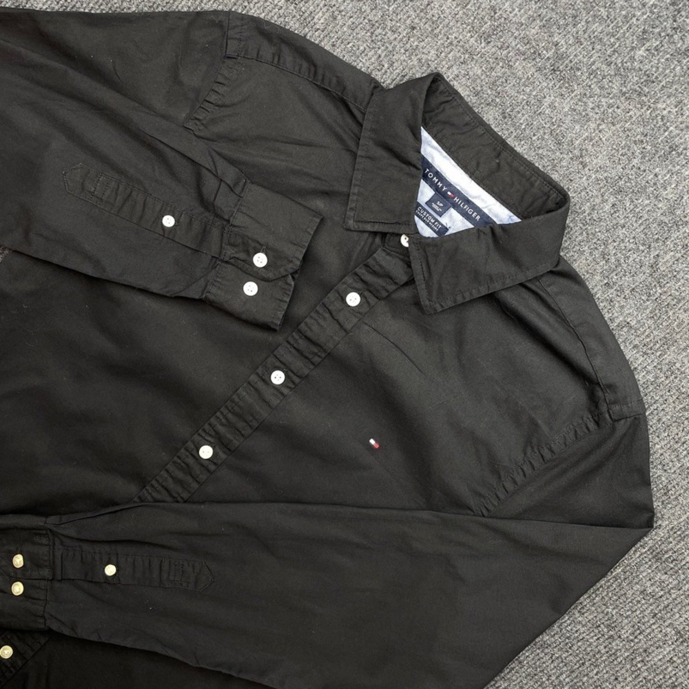 Tommy Hilfiger Shirt Mens Small Black Custom Fit Button Down Long Sleeve Logo